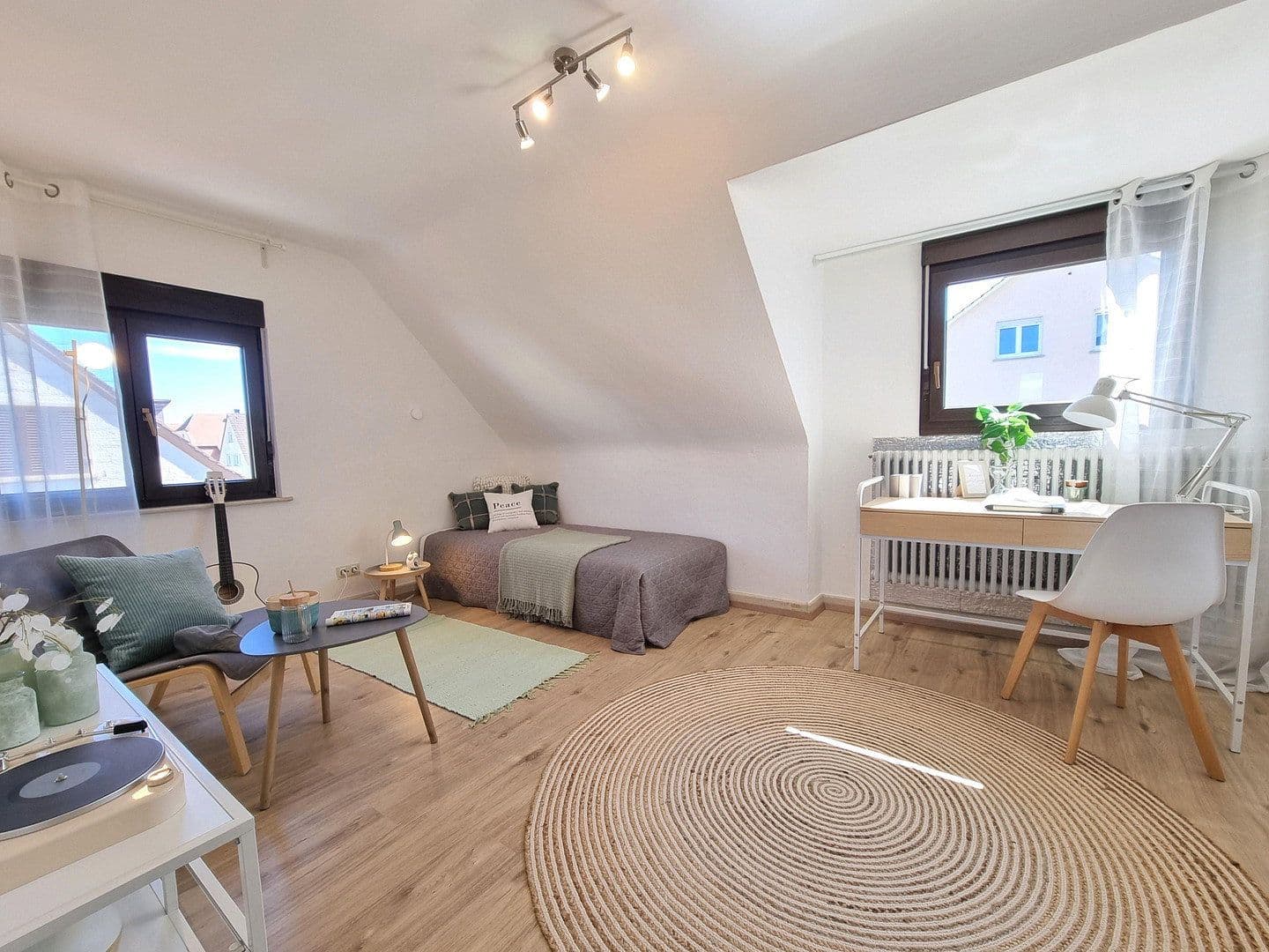 Prodej bytu 5+1 125 m², Lessingstr. 23, Singen (Hohentwiel), Bádensko-Württembersko Prodej bytu 5+1 125 m², Lessingstr. 23, Singen (Hohentwiel), Bádensko-Württembersko