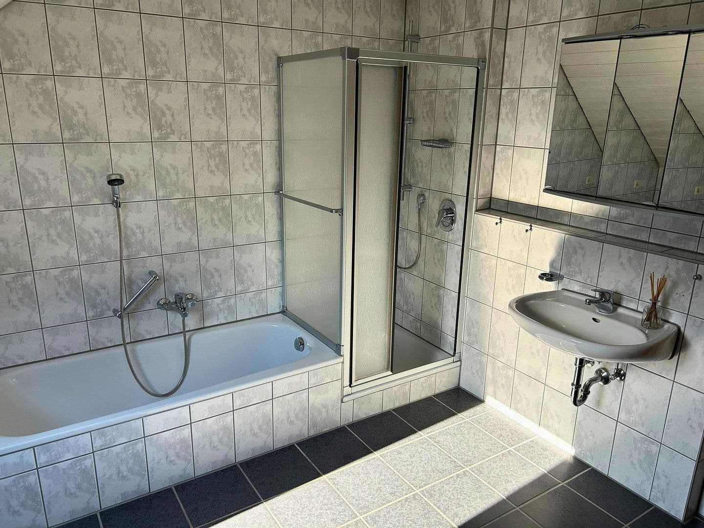Pronájem bytu 3+kk 85 m², Wüstenrot, Bádensko-Württembersko Pronájem bytu 3+kk 85 m², Wüstenrot, Bádensko-Württembersko