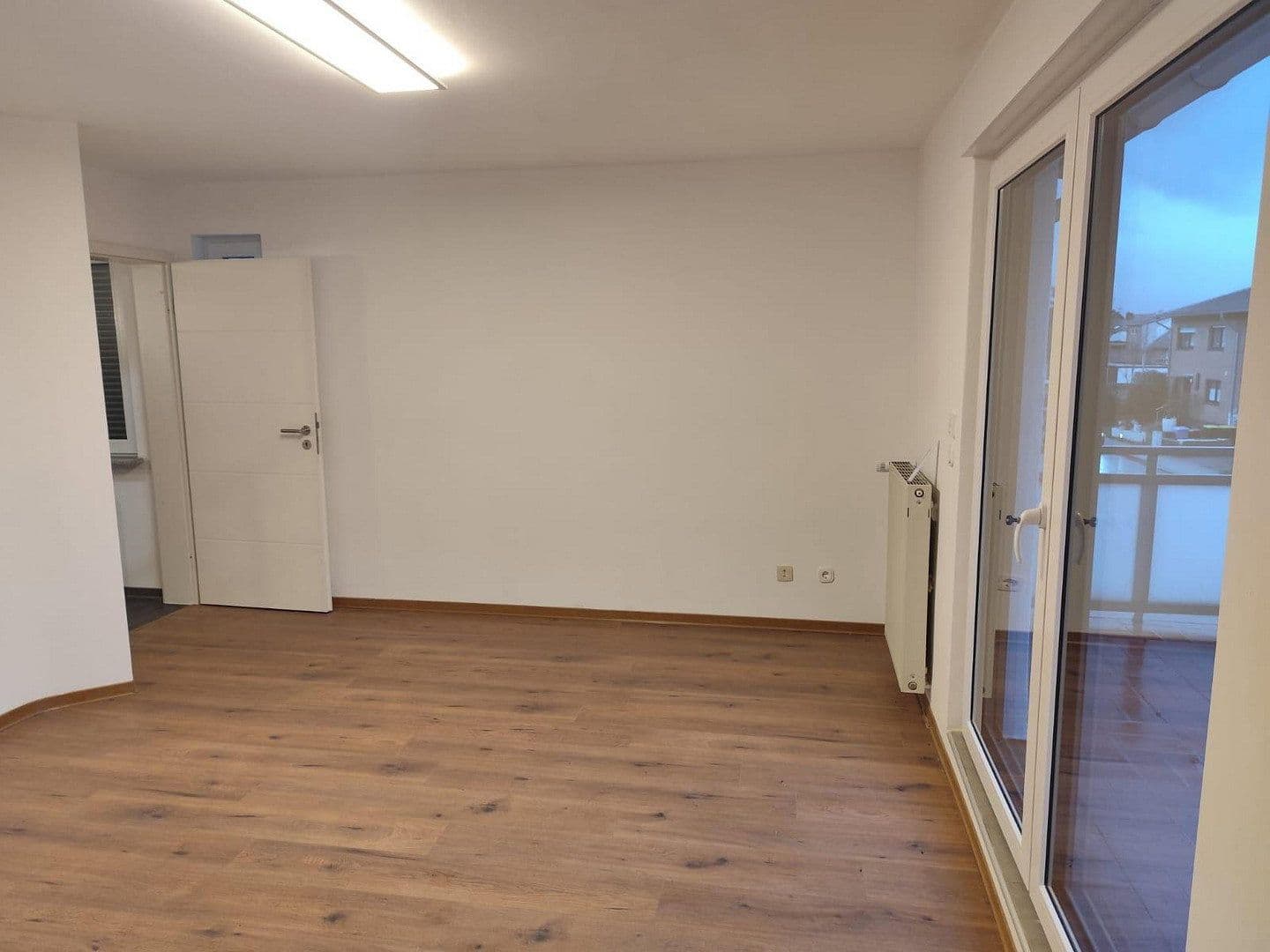 Prodej domu 261 m², pozemek 641 m², Düren, Severní Porýní-Vestfálsko Prodej domu 261 m², pozemek 641 m², Düren, Severní Porýní-Vestfálsko