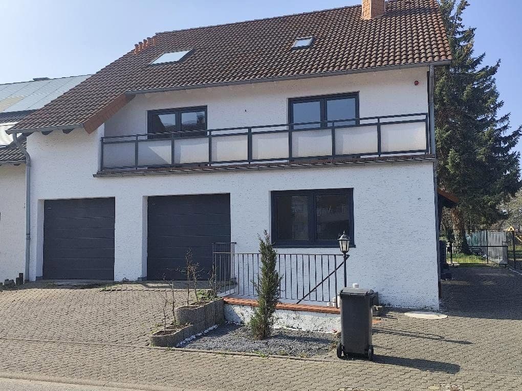 Prodej domu 261 m², pozemek 641 m², Düren, Severní Porýní-Vestfálsko Prodej domu 261 m², pozemek 641 m², Düren, Severní Porýní-Vestfálsko