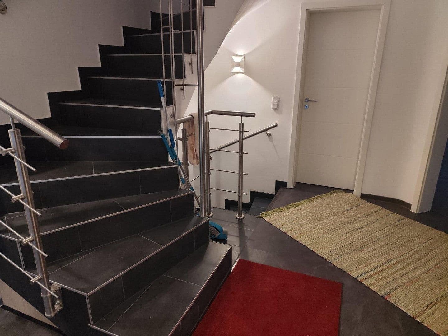 Prodej domu 261 m², pozemek 641 m², Düren, Severní Porýní-Vestfálsko Prodej domu 261 m², pozemek 641 m², Düren, Severní Porýní-Vestfálsko