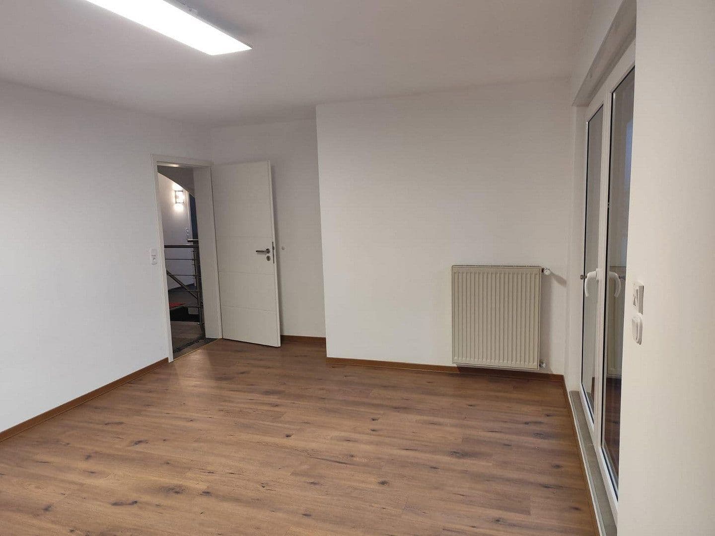 Prodej domu 261 m², pozemek 641 m², Düren, Severní Porýní-Vestfálsko Prodej domu 261 m², pozemek 641 m², Düren, Severní Porýní-Vestfálsko