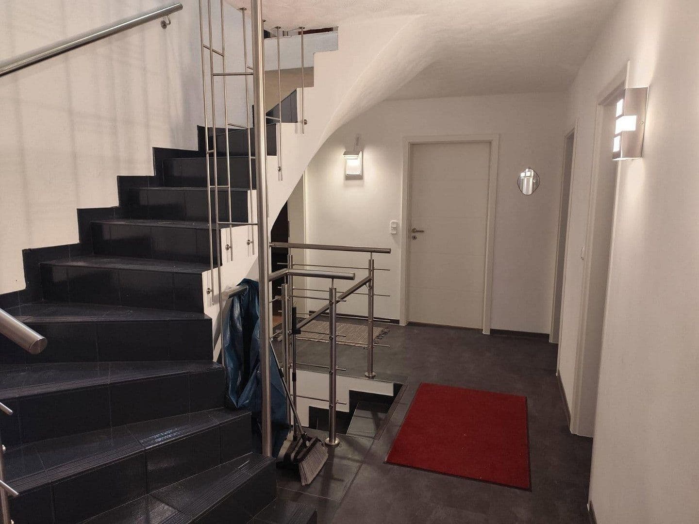 Prodej domu 261 m², pozemek 641 m², Düren, Severní Porýní-Vestfálsko Prodej domu 261 m², pozemek 641 m², Düren, Severní Porýní-Vestfálsko
