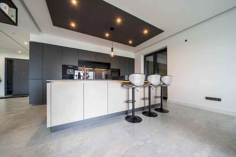 Prodej bytu 4+1 151 m², Kirchhain, Hessen Prodej bytu 4+1 151 m², Kirchhain, Hessen