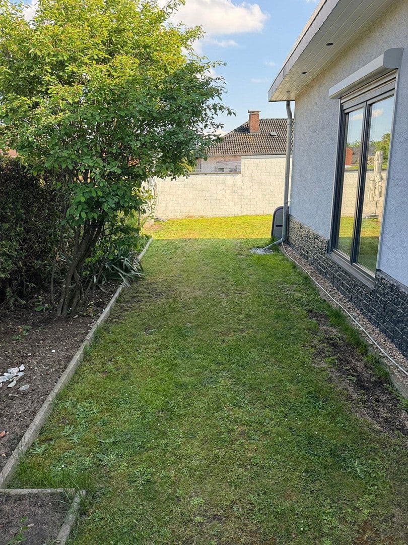 Prodej domu 167 m², pozemek 702 m², Wedemark, Dolní Sasko Prodej domu 167 m², pozemek 702 m², Wedemark, Dolní Sasko