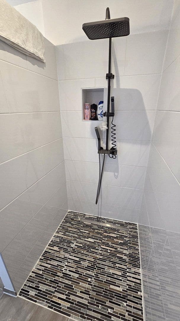Prodej domu 167 m², pozemek 702 m², Wedemark, Dolní Sasko Prodej domu 167 m², pozemek 702 m², Wedemark, Dolní Sasko