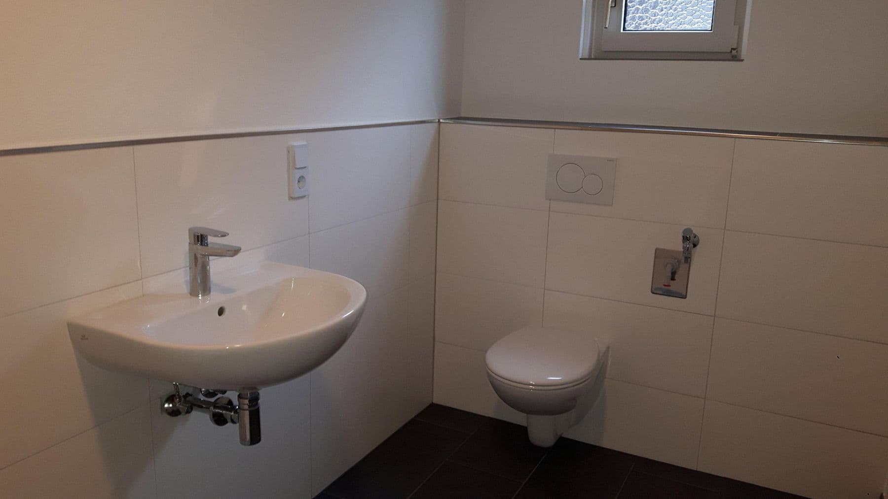 Prodej domu 280 m², pozemek 4.650 m², Peterswald-Löffelscheid, Porýní-Falc Prodej domu 280 m², pozemek 4.650 m², Peterswald-Löffelscheid, Porýní-Falc