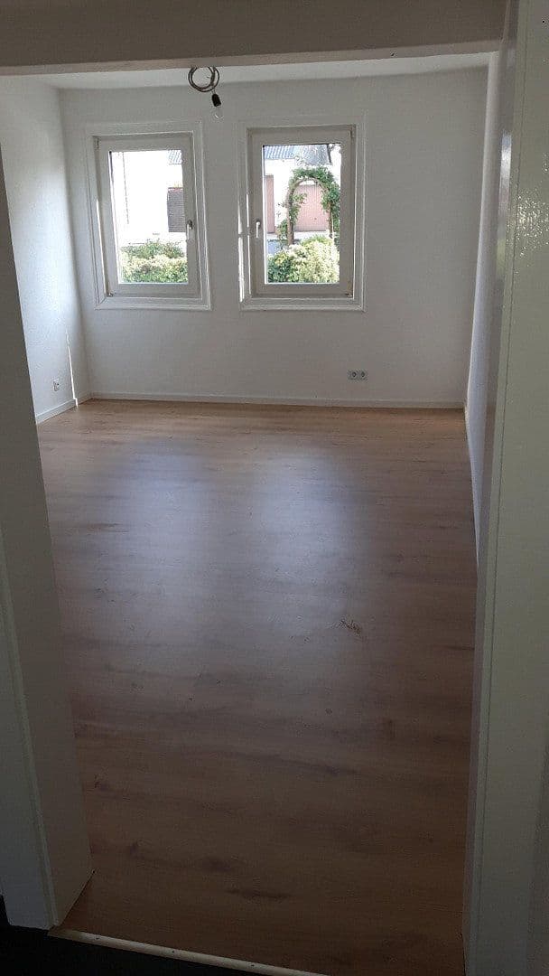 Prodej domu 280 m², pozemek 4.650 m², Peterswald-Löffelscheid, Porýní-Falc Prodej domu 280 m², pozemek 4.650 m², Peterswald-Löffelscheid, Porýní-Falc