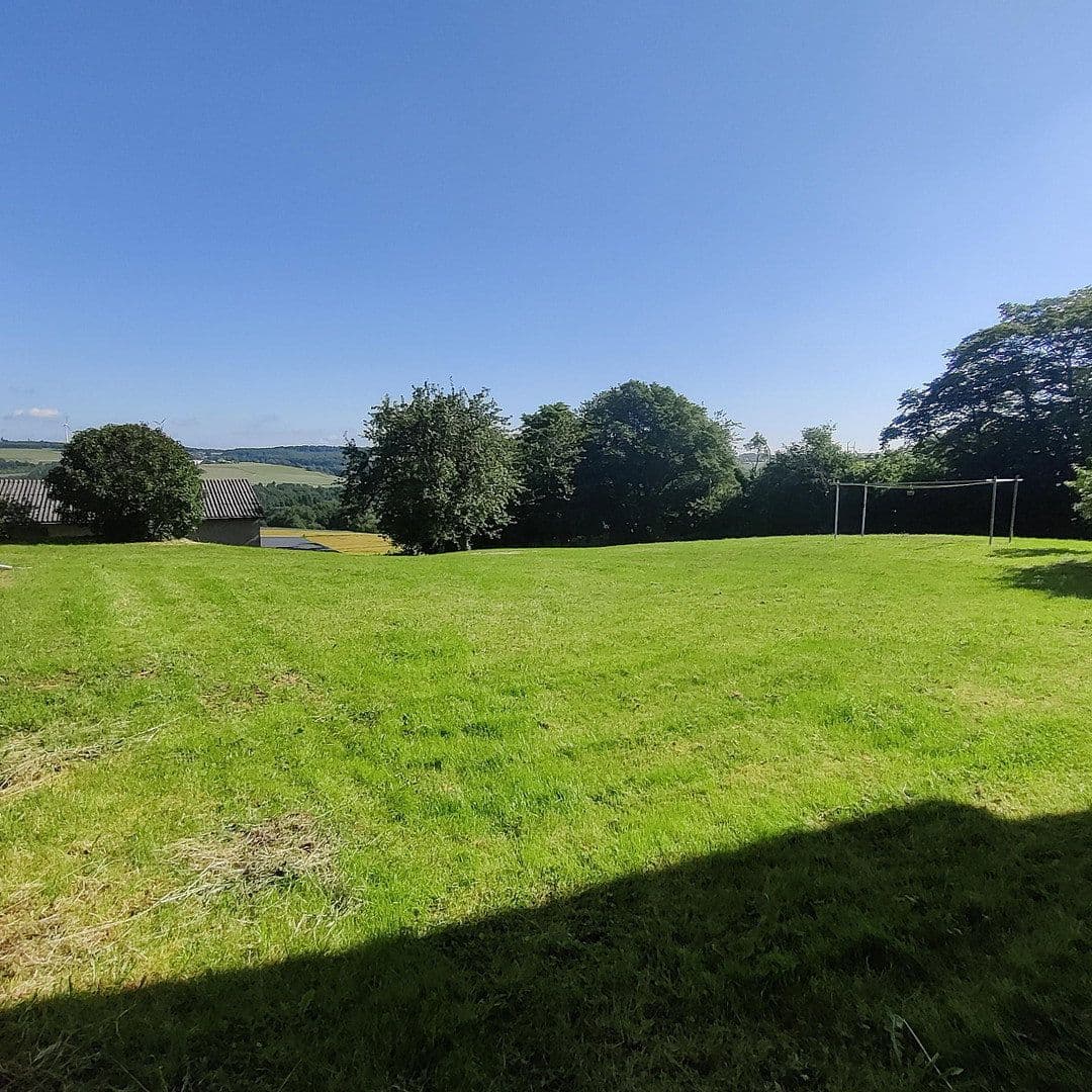 Prodej domu 280 m², pozemek 4.650 m², Peterswald-Löffelscheid, Porýní-Falc Prodej domu 280 m², pozemek 4.650 m², Peterswald-Löffelscheid, Porýní-Falc
