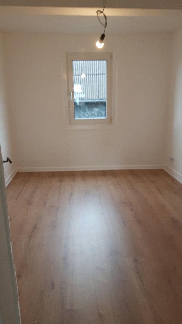 Prodej domu 280 m², pozemek 4.650 m², Peterswald-Löffelscheid, Porýní-Falc Prodej domu 280 m², pozemek 4.650 m², Peterswald-Löffelscheid, Porýní-Falc
