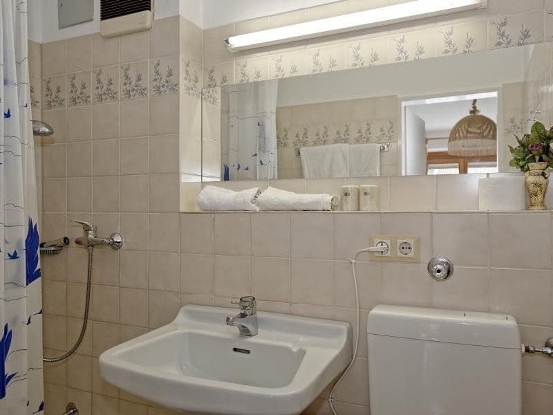 Prodej domu 330 m², pozemek 843 m², Kirchstrasse 22 / OT Sachrang, Aschau im Chiemgau, OT Sachrang, Bavorsko Prodej domu 330 m², pozemek 843 m², Kirchstrasse 22 / OT Sachrang, Aschau im Chiemgau, OT Sachrang, Bavorsko