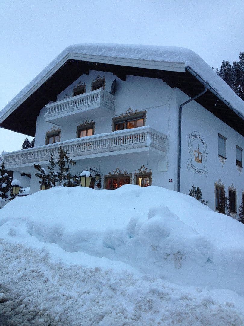 Prodej domu 330 m², pozemek 843 m², Kirchstrasse 22 / OT Sachrang, Aschau im Chiemgau, OT Sachrang, Bavorsko Prodej domu 330 m², pozemek 843 m², Kirchstrasse 22 / OT Sachrang, Aschau im Chiemgau, OT Sachrang, Bavorsko