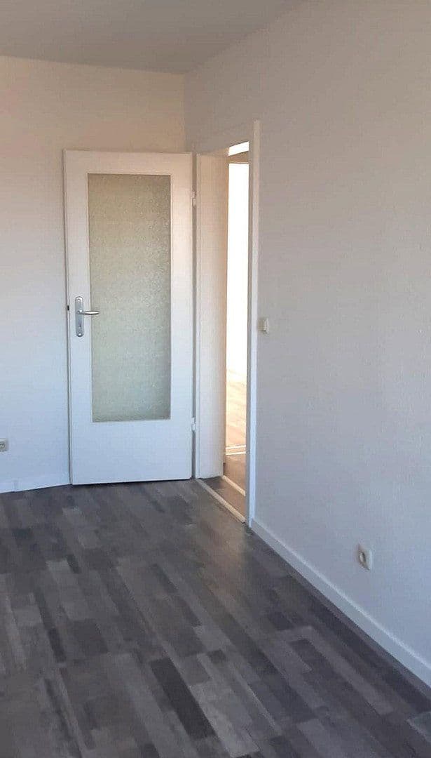 Pronájem bytu 3+1 58 m², Lüttewitz 7, Döbeln, Sasko Pronájem bytu 3+1 58 m², Lüttewitz 7, Döbeln, Sasko