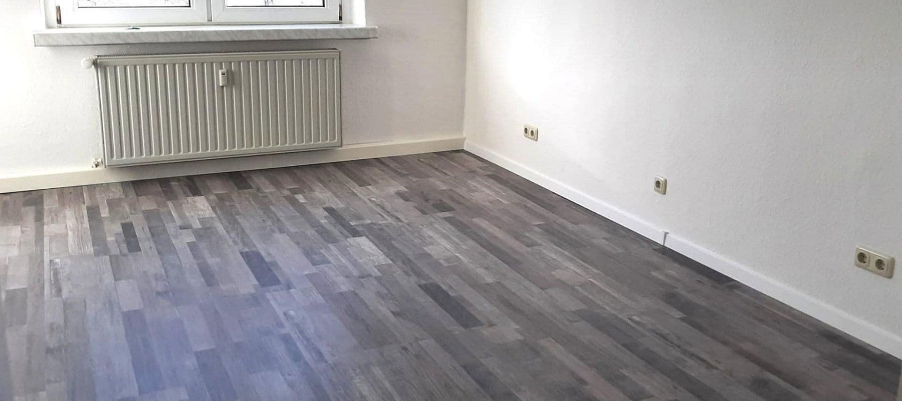 Pronájem bytu 3+1 58 m², Lüttewitz 7, Döbeln, Sasko Pronájem bytu 3+1 58 m², Lüttewitz 7, Döbeln, Sasko
