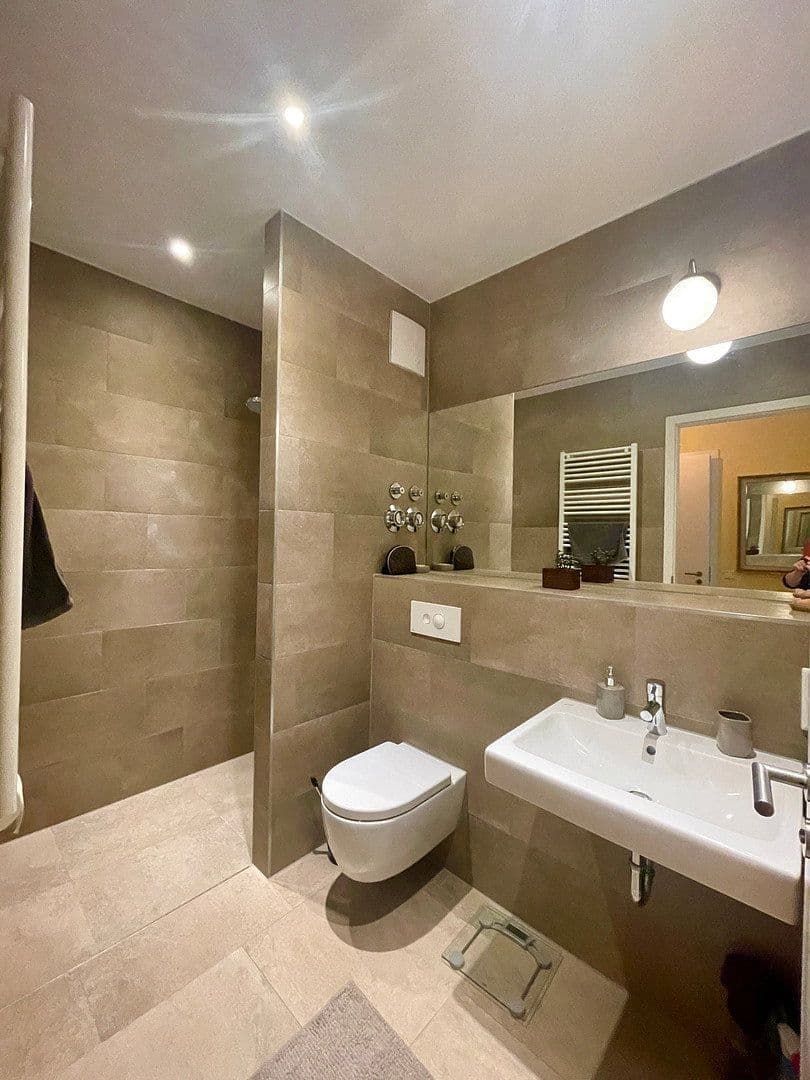 Pronájem bytu 4+1 124 m², Berlin, Berlín Pronájem bytu 4+1 124 m², Berlin, Berlín