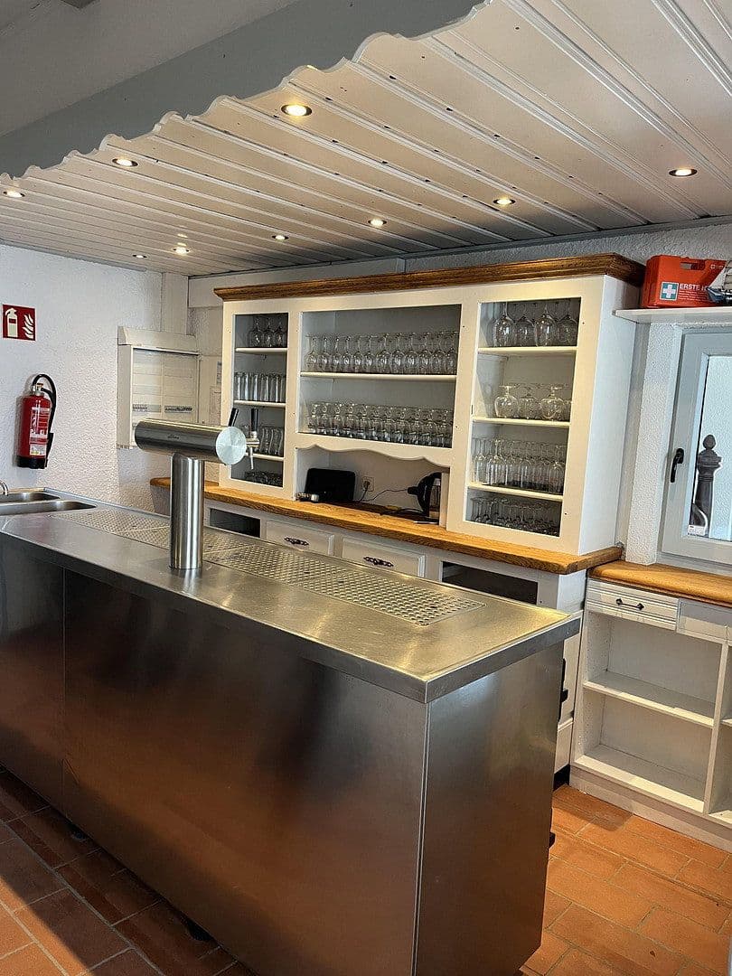 Prodej nebytového prostoru 1.150 m², Schwerte, Severní Porýní-Vestfálsko Prodej nebytového prostoru 1.150 m², Schwerte, Severní Porýní-Vestfálsko
