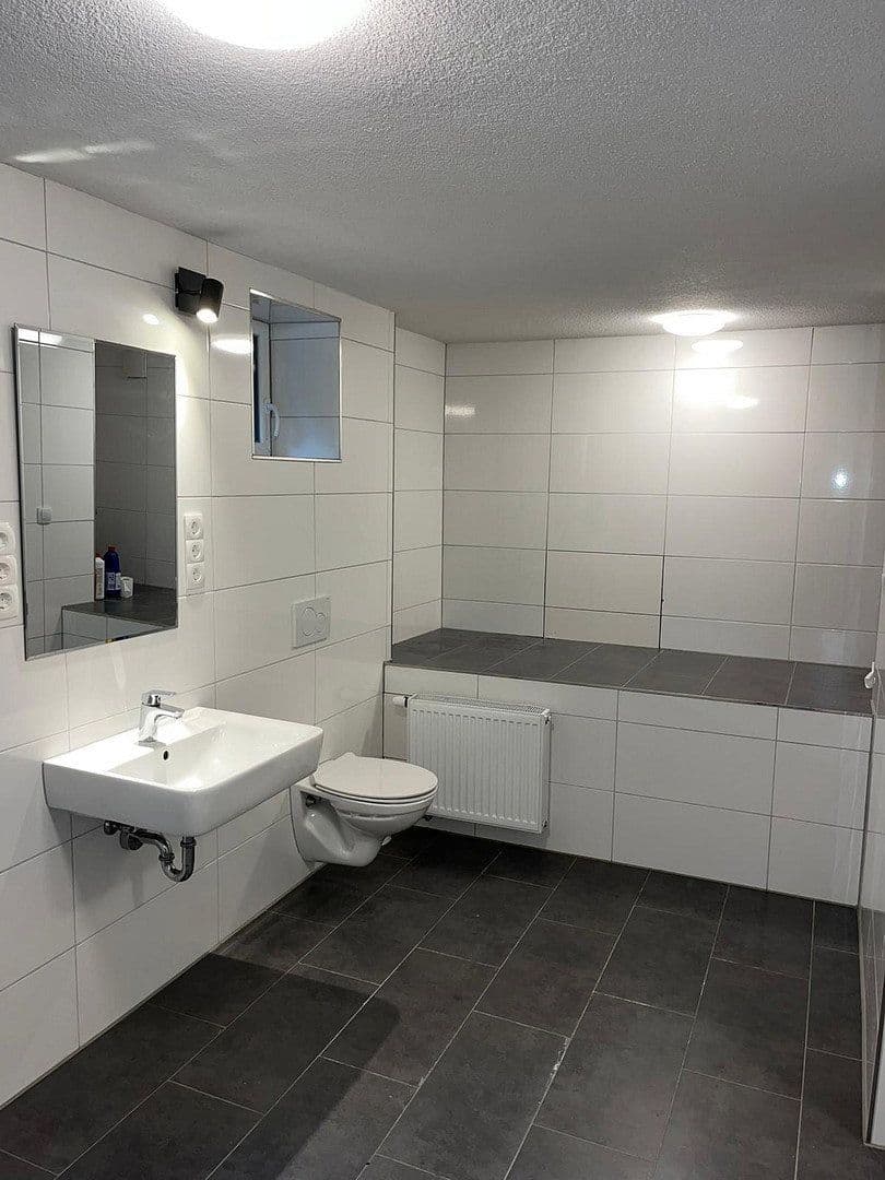 Prodej nebytového prostoru 1.150 m², Schwerte, Severní Porýní-Vestfálsko Prodej nebytového prostoru 1.150 m², Schwerte, Severní Porýní-Vestfálsko