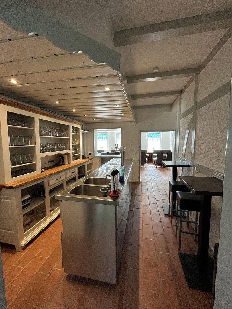Prodej nebytového prostoru 1.150 m², Schwerte, Severní Porýní-Vestfálsko Prodej nebytového prostoru 1.150 m², Schwerte, Severní Porýní-Vestfálsko