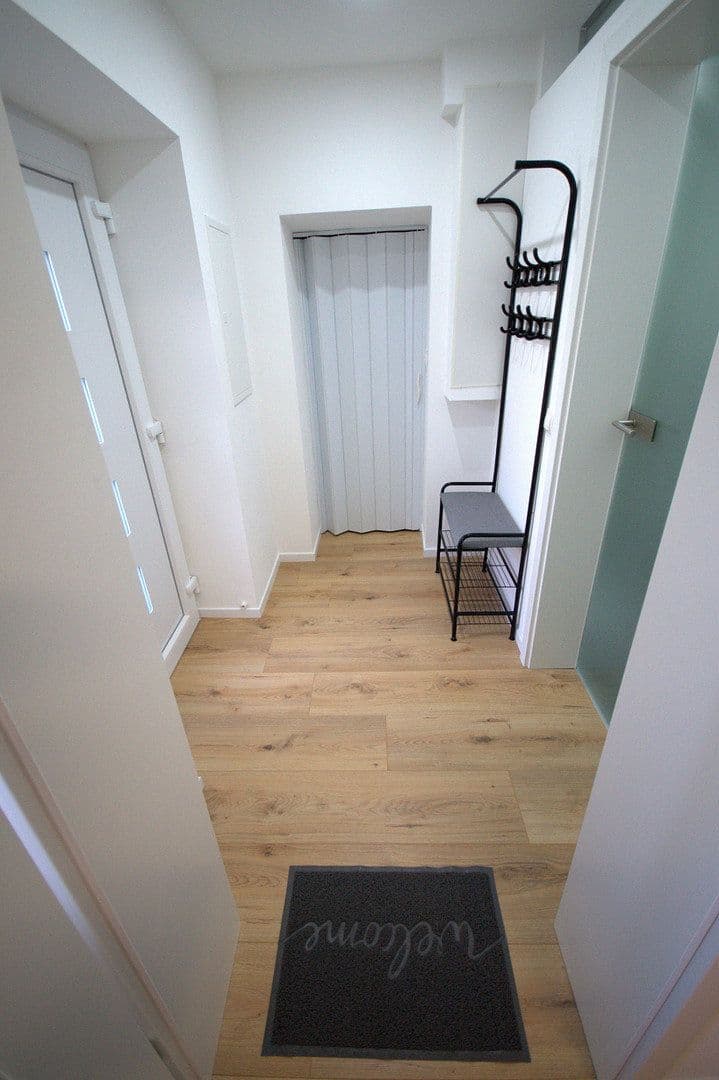 Pronájem bytu 1+1 36 m², Dr.-von-Schmitt-Straße, Bamberg, Bavorsko Pronájem bytu 1+1 36 m², Dr.-von-Schmitt-Straße, Bamberg, Bavorsko