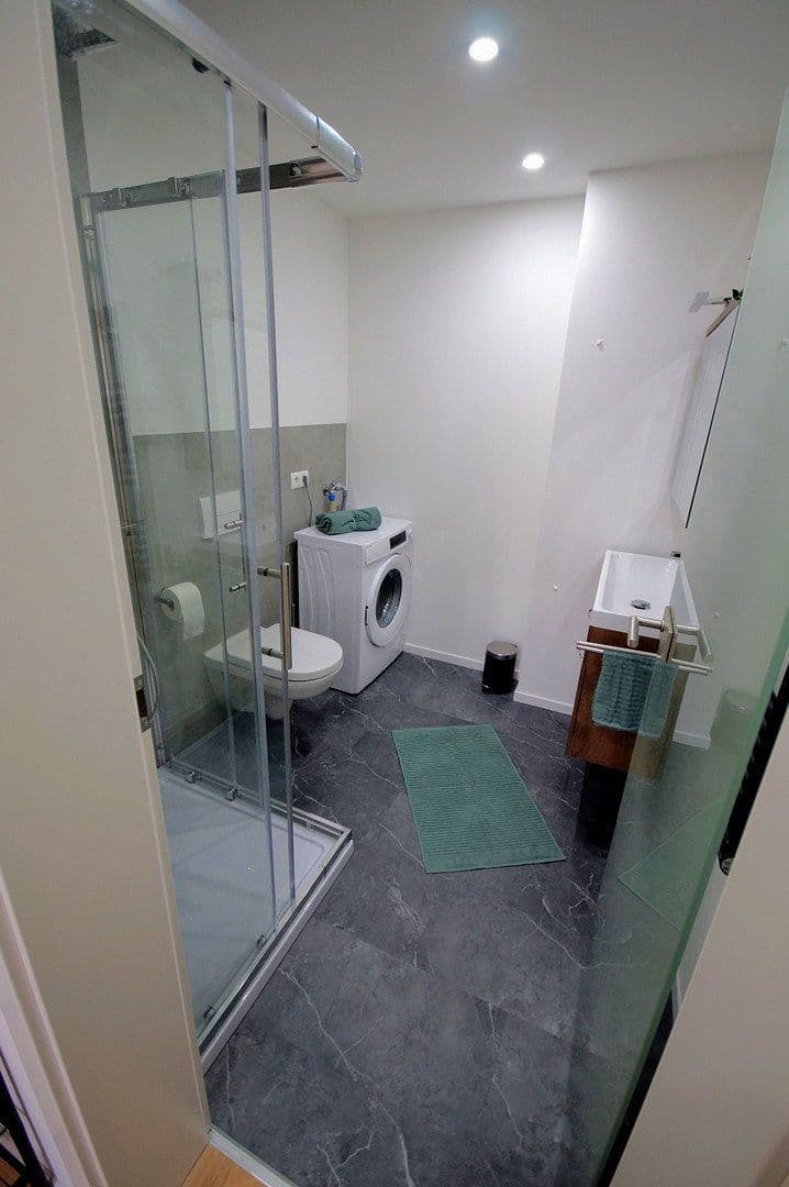 Pronájem bytu 1+1 36 m², Dr.-von-Schmitt-Straße, Bamberg, Bavorsko Pronájem bytu 1+1 36 m², Dr.-von-Schmitt-Straße, Bamberg, Bavorsko