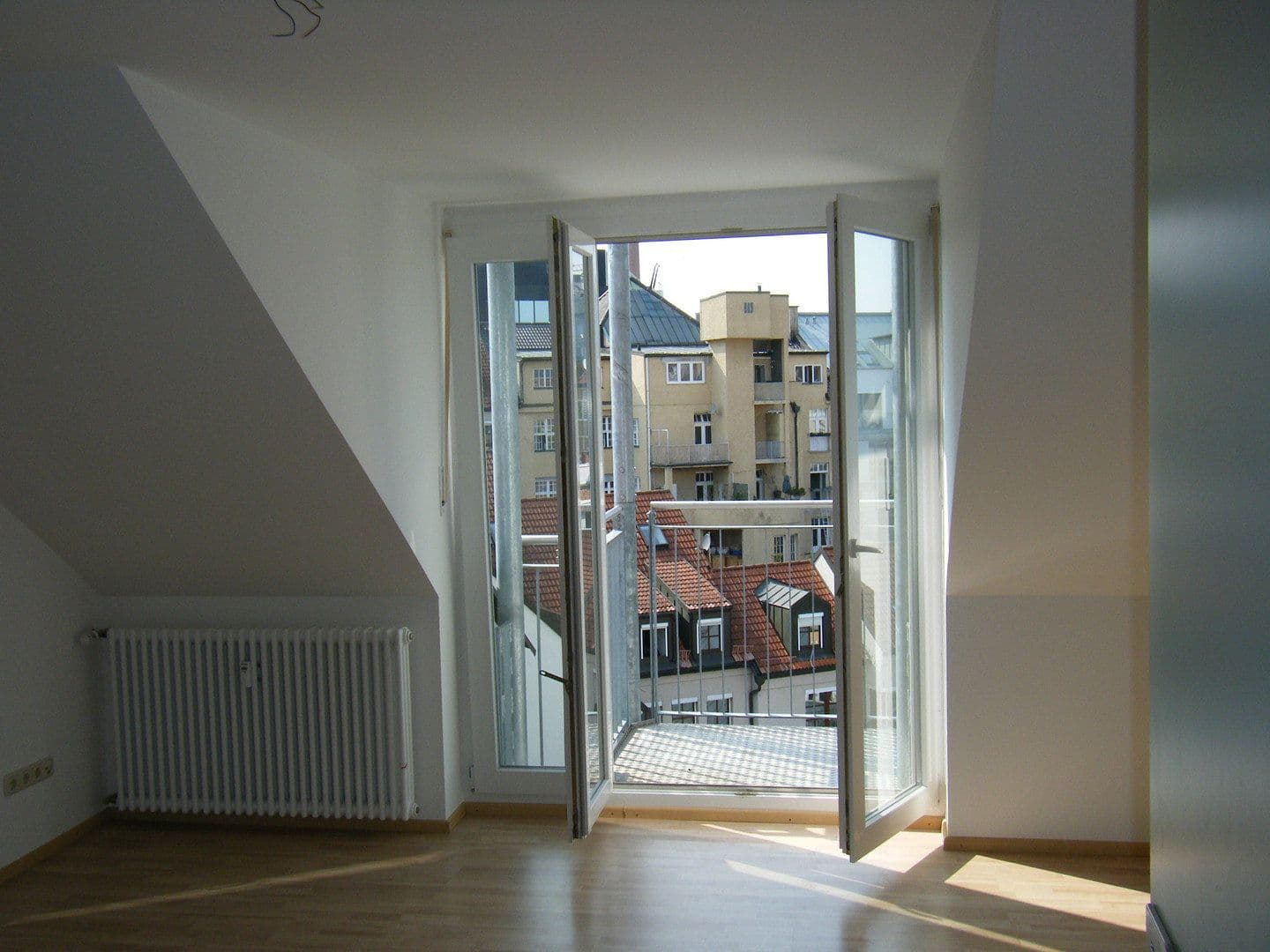 Prodej domu 824 m², pozemek 339 m², München, Bavorsko Prodej domu 824 m², pozemek 339 m², München, Bavorsko