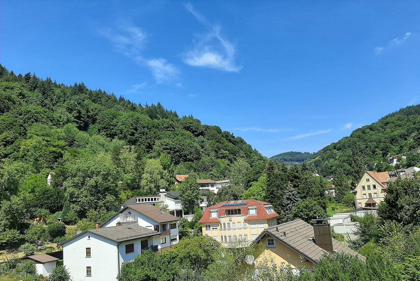 Pronájem bytu 1+1 30 m², Ezanvillestr. 14, Heidelberg, Bádensko-Württembersko Pronájem bytu 1+1 30 m², Ezanvillestr. 14, Heidelberg, Bádensko-Württembersko