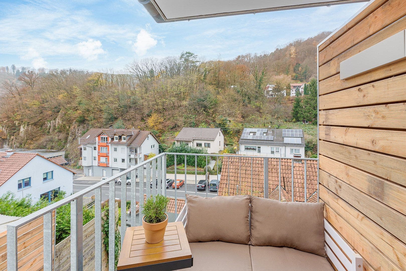 Pronájem bytu 1+1 30 m², Ezanvillestr. 14, Heidelberg, Bádensko-Württembersko Pronájem bytu 1+1 30 m², Ezanvillestr. 14, Heidelberg, Bádensko-Württembersko
