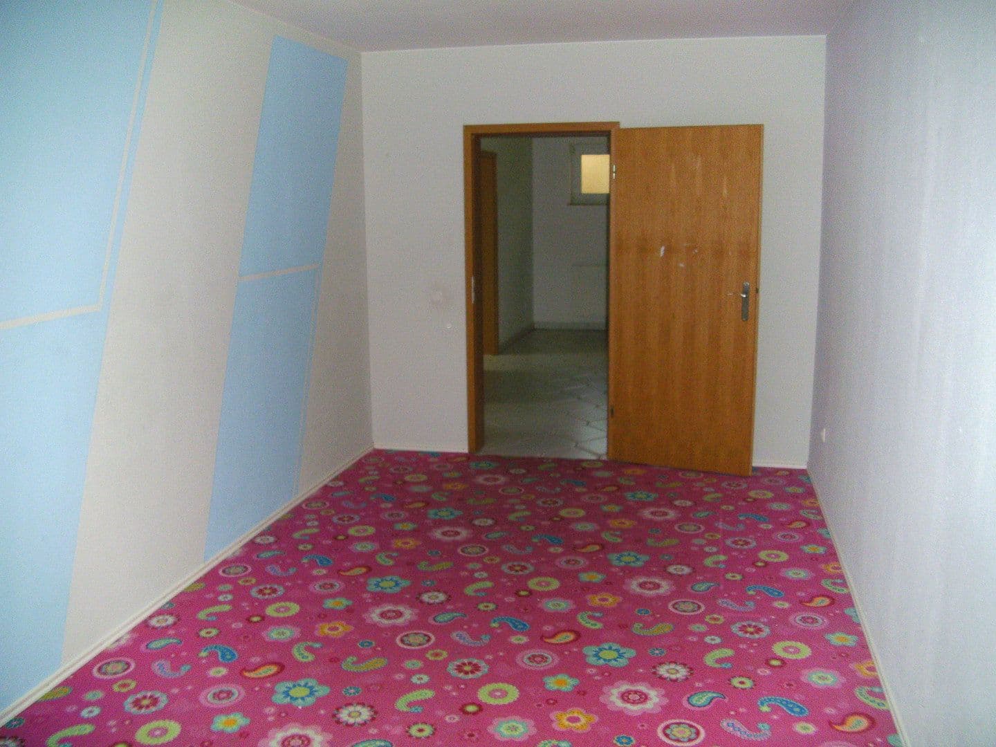 Prodej domu 428 m², pozemek 800 m², Neumünster, Šlesvicko-Holštýnsko Prodej domu 428 m², pozemek 800 m², Neumünster, Šlesvicko-Holštýnsko