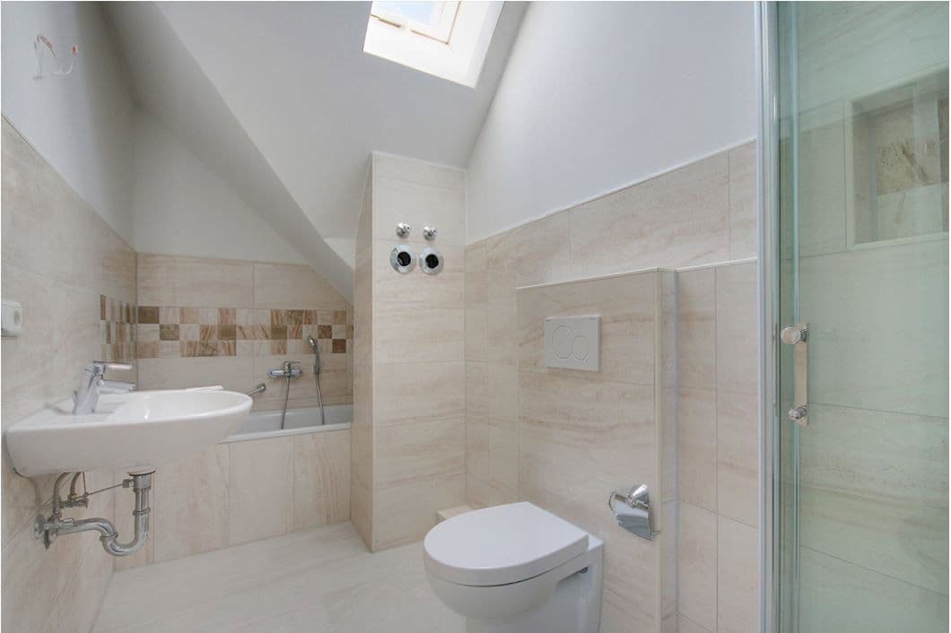 Pronájem bytu 4+1 96 m², Heilbronn / Biberach, Bádensko-Württembersko Pronájem bytu 4+1 96 m², Heilbronn / Biberach, Bádensko-Württembersko