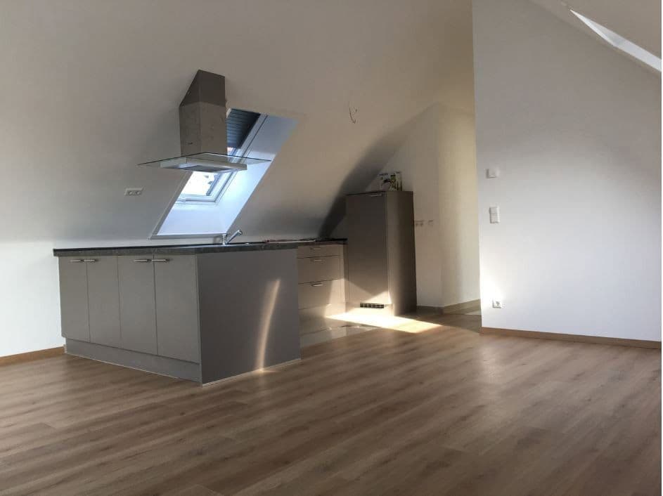 Pronájem bytu 4+1 96 m², Heilbronn / Biberach, Bádensko-Württembersko Pronájem bytu 4+1 96 m², Heilbronn / Biberach, Bádensko-Württembersko