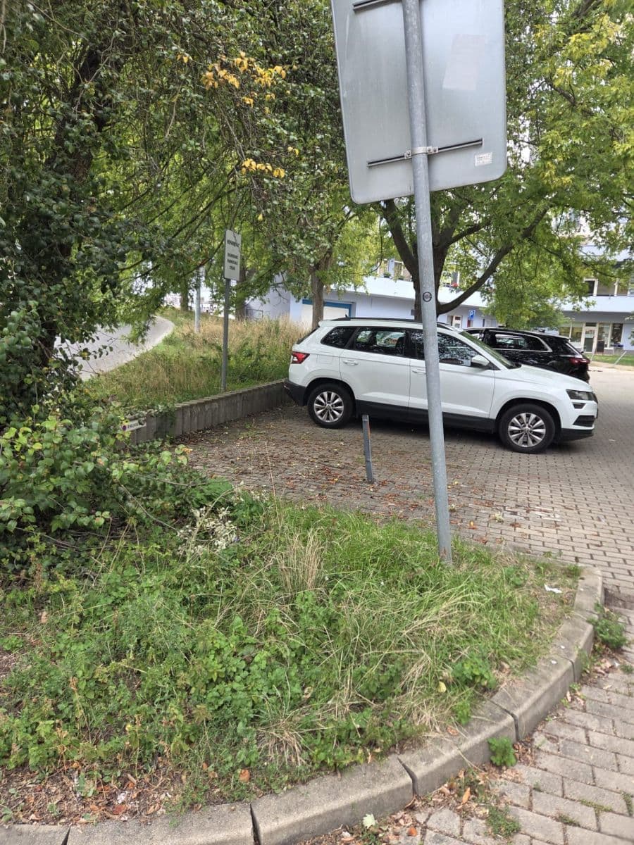Pronájem garáže 18 m², Kudrnova, Praha, Praha Pronájem garáže 18 m², Kudrnova, Praha, Praha