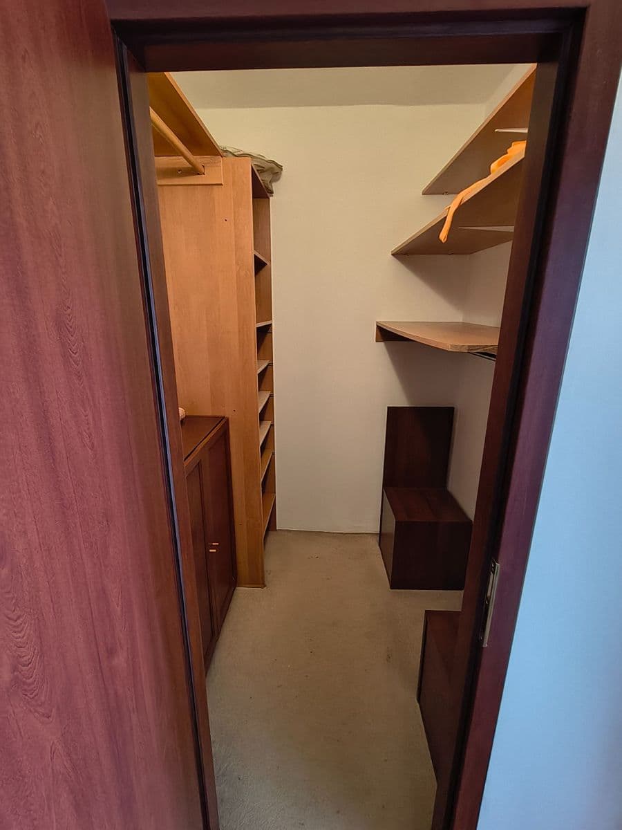 Prodej bytu 2+1 55 m², Chlebovická, Praha, Praha Prodej bytu 2+1 55 m², Chlebovická, Praha, Praha