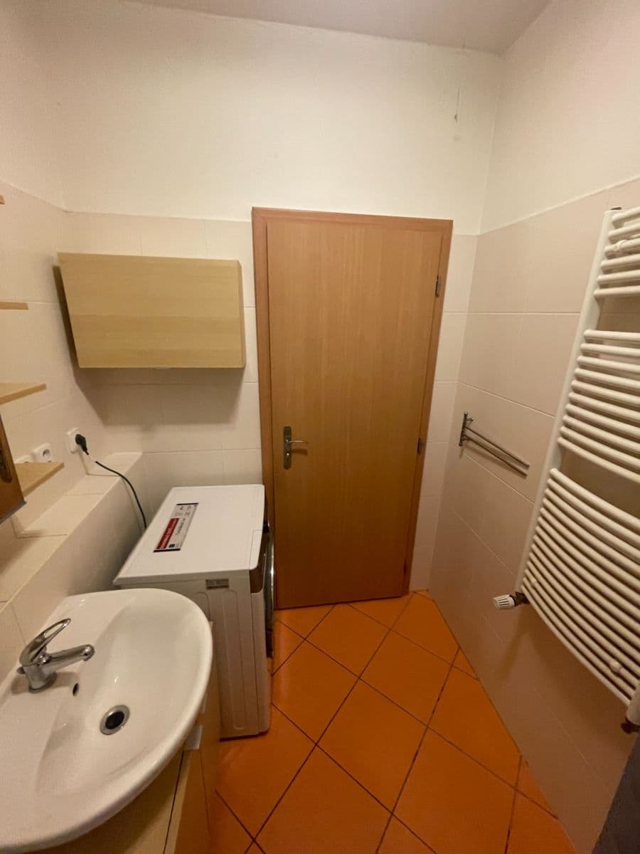 Prodej bytu 1+kk 31 m², Marie Podvalové, Praha, Praha Prodej bytu 1+kk 31 m², Marie Podvalové, Praha, Praha