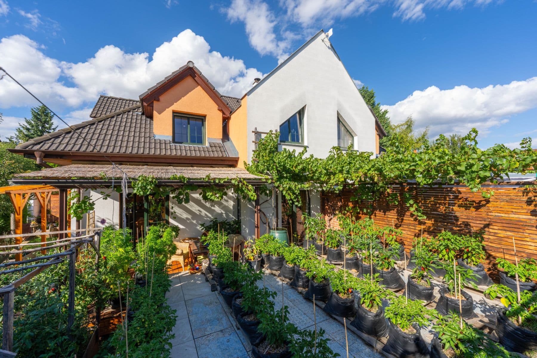 Prodej domu 240 m², pozemek 332 m², Heyrovského, Velké Přílepy, Středočeský kraj Prodej domu 240 m², pozemek 332 m², Heyrovského, Velké Přílepy, Středočeský kraj