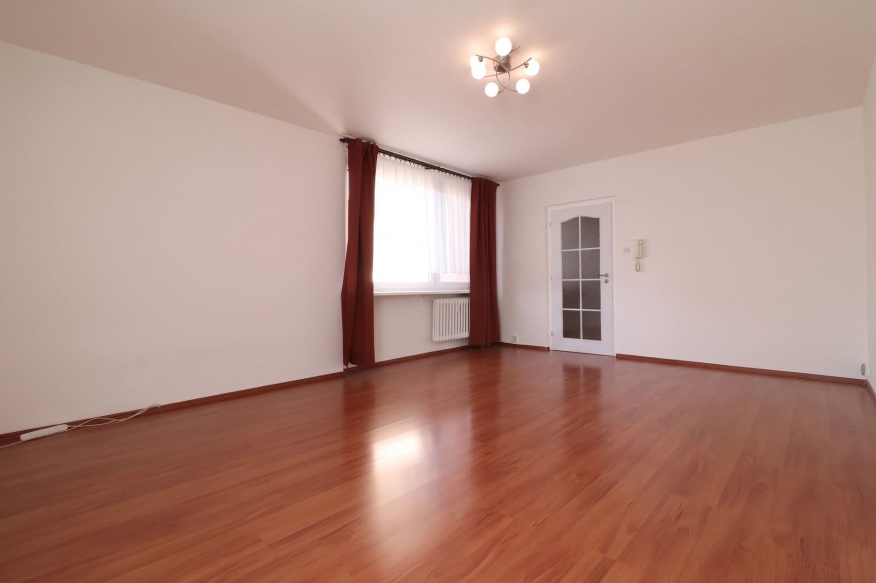 Pronájem bytu 3+1 72 m², Hnězdenská, Praha, Praha Pronájem bytu 3+1 72 m², Hnězdenská, Praha, Praha