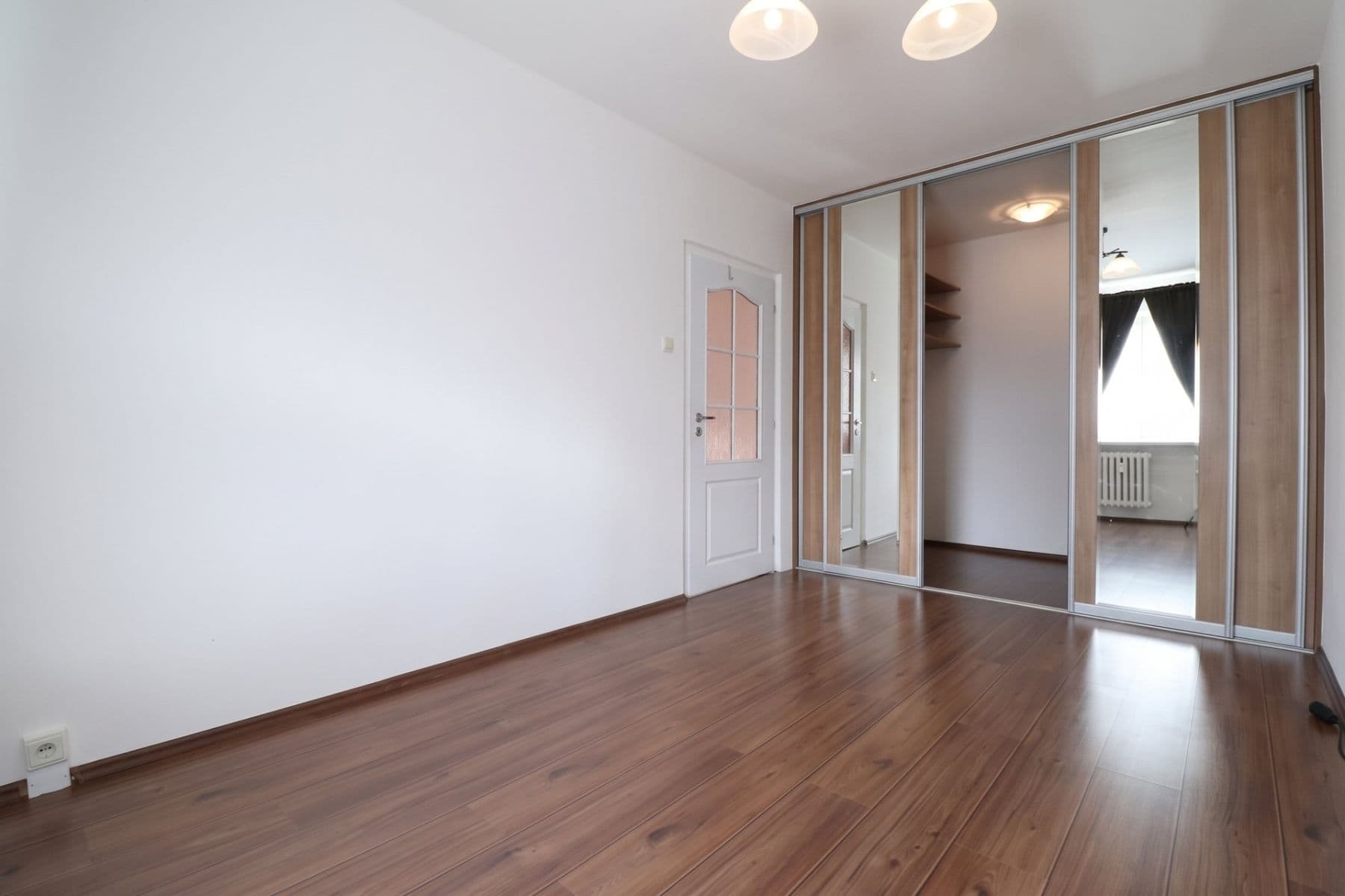 Pronájem bytu 3+1 72 m², Hnězdenská, Praha, Praha Pronájem bytu 3+1 72 m², Hnězdenská, Praha, Praha