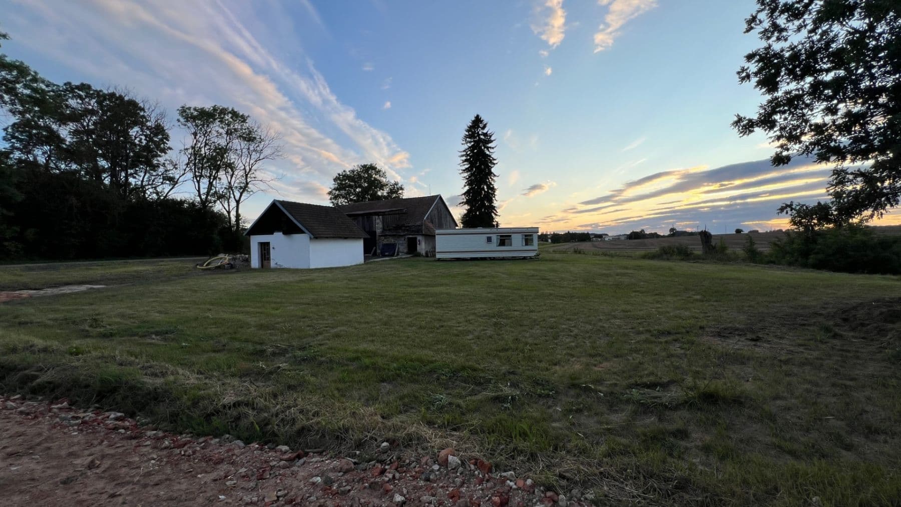 Prodej domu 250 m², pozemek 2.795 m², 28044, Slatiny, Královéhradecký kraj Prodej domu 250 m², pozemek 2.795 m², 28044, Slatiny, Královéhradecký kraj