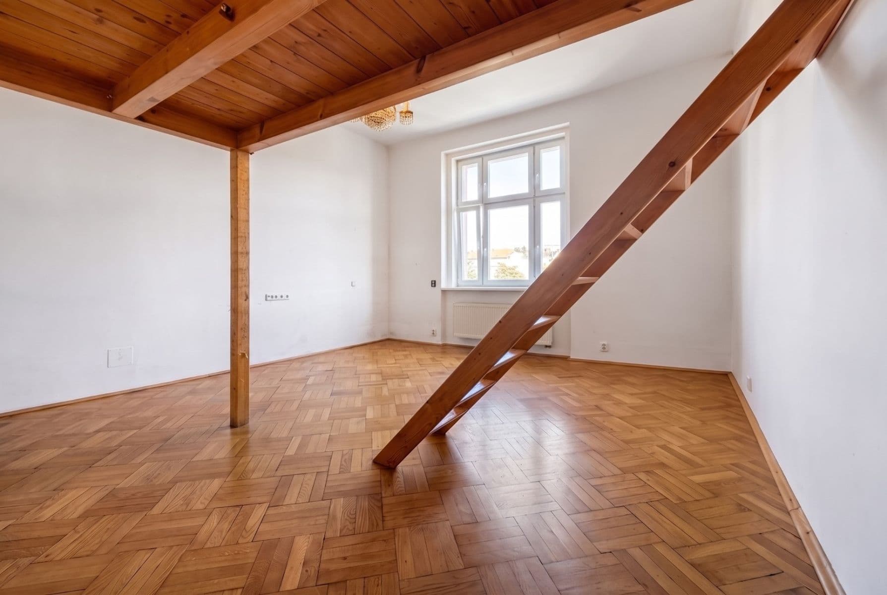 Prodej bytu 1+1 57 m², Primátorská, Praha, Praha Prodej bytu 1+1 57 m², Primátorská, Praha, Praha