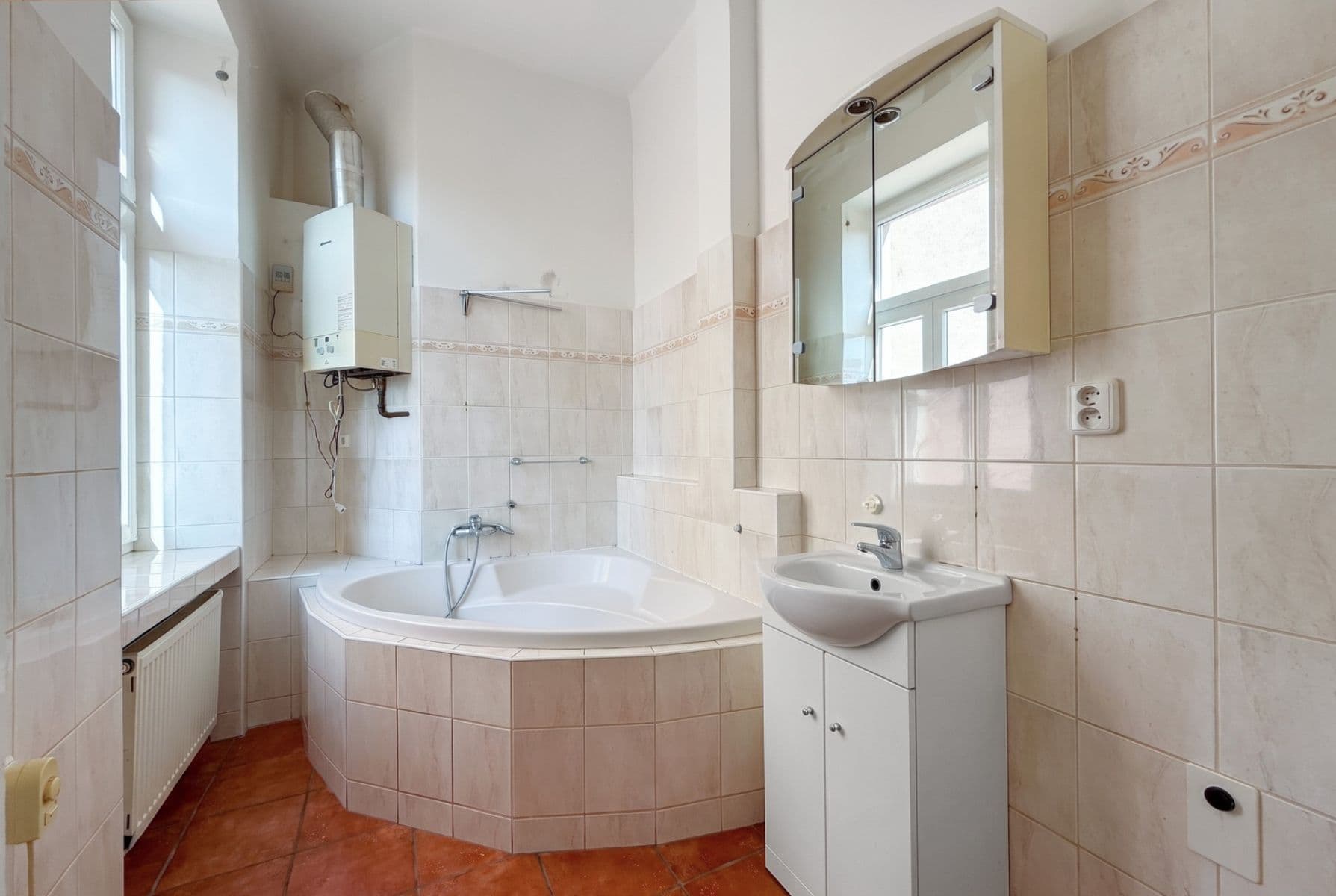 Prodej bytu 1+1 57 m², Primátorská, Praha, Praha Prodej bytu 1+1 57 m², Primátorská, Praha, Praha