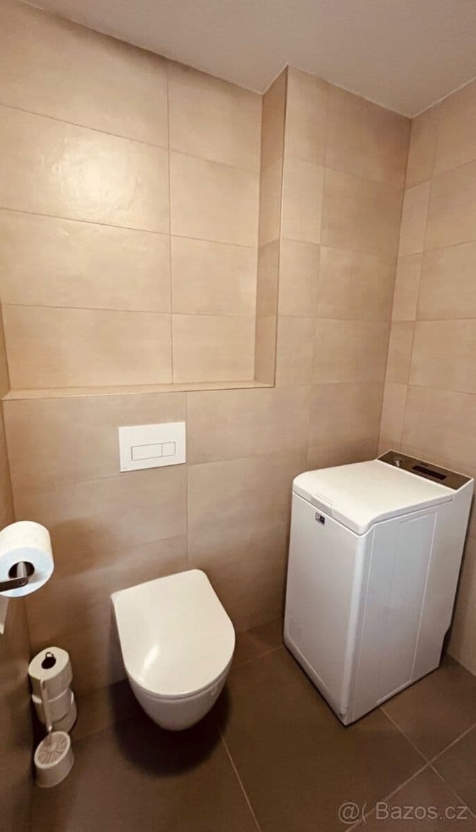 Prodej bytu 1+kk 44 m², Vyletalova, Praha, Praha Prodej bytu 1+kk 44 m², Vyletalova, Praha, Praha