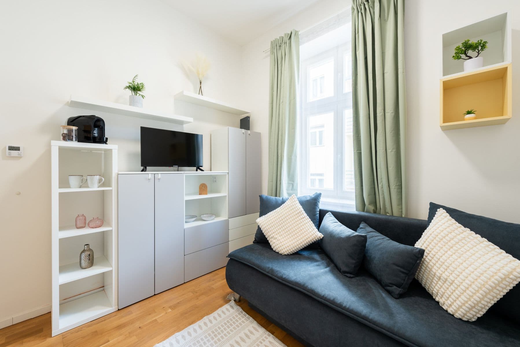 Pronájem bytu 18 m², Čelakovského sady, Praha, Praha Pronájem bytu 18 m², Čelakovského sady, Praha, Praha