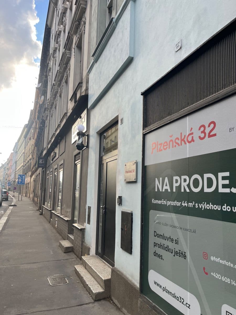 Pronájem bytu 1+kk 15 m², Plzeňská, Praha, Praha Pronájem bytu 1+kk 15 m², Plzeňská, Praha, Praha