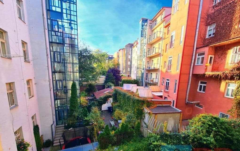 Prodej bytu 2+kk 32 m², Černomořská, Praha, Praha Prodej bytu 2+kk 32 m², Černomořská, Praha, Praha