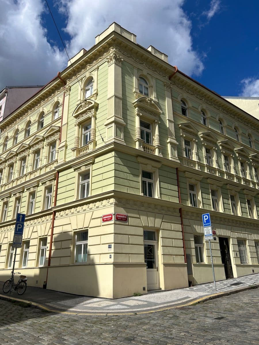 Prodej bytu 2+kk 32 m², Černomořská, Praha, Praha Prodej bytu 2+kk 32 m², Černomořská, Praha, Praha