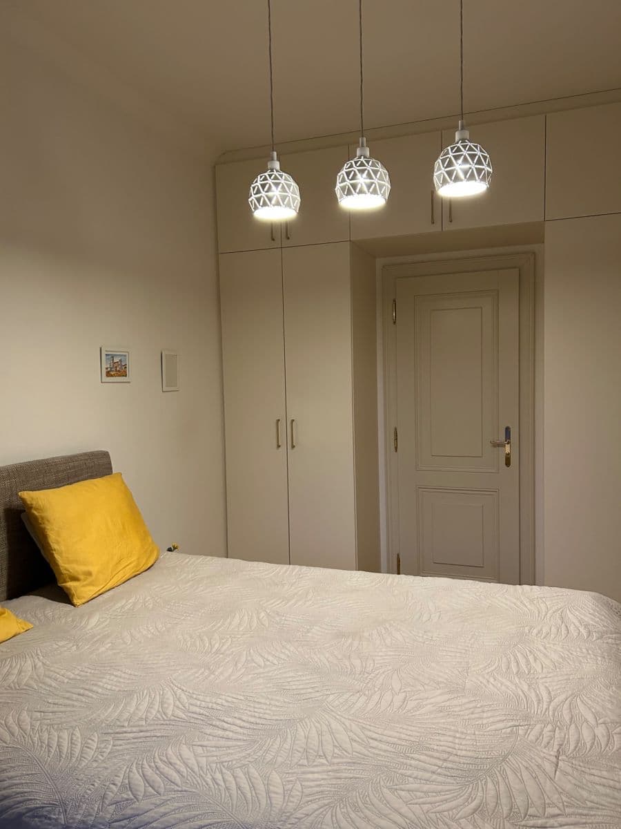 Prodej bytu 2+kk 32 m², Černomořská, Praha, Praha Prodej bytu 2+kk 32 m², Černomořská, Praha, Praha