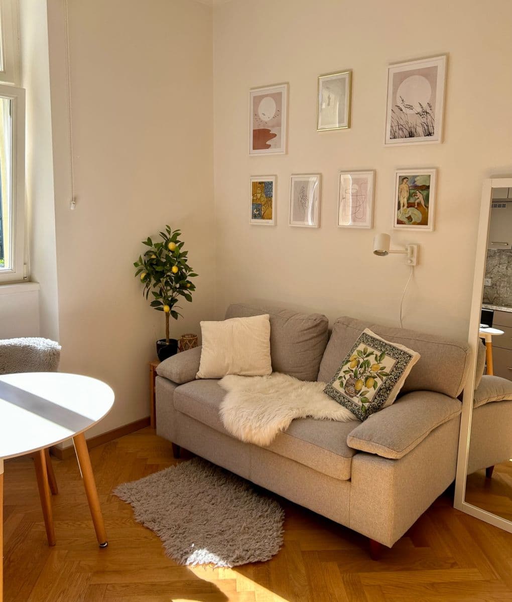 Prodej bytu 2+kk 32 m², Černomořská, Praha, Praha Prodej bytu 2+kk 32 m², Černomořská, Praha, Praha