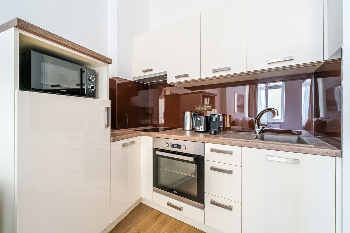 Pronájem bytu 25 m², Prvního pluku, Praha, Praha Pronájem bytu 25 m², Prvního pluku, Praha, Praha