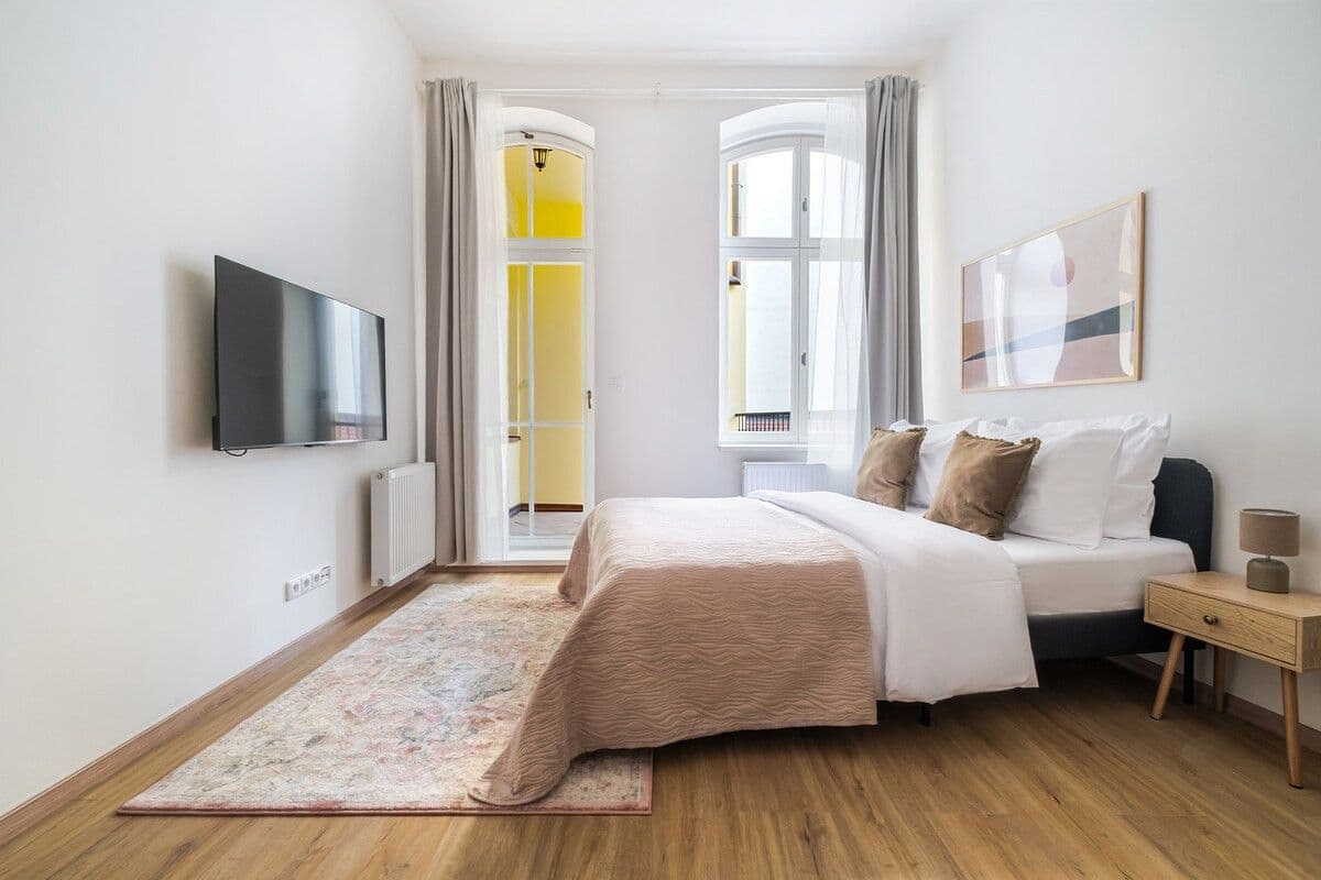 Pronájem bytu 25 m², Prvního pluku, Praha, Praha Pronájem bytu 25 m², Prvního pluku, Praha, Praha