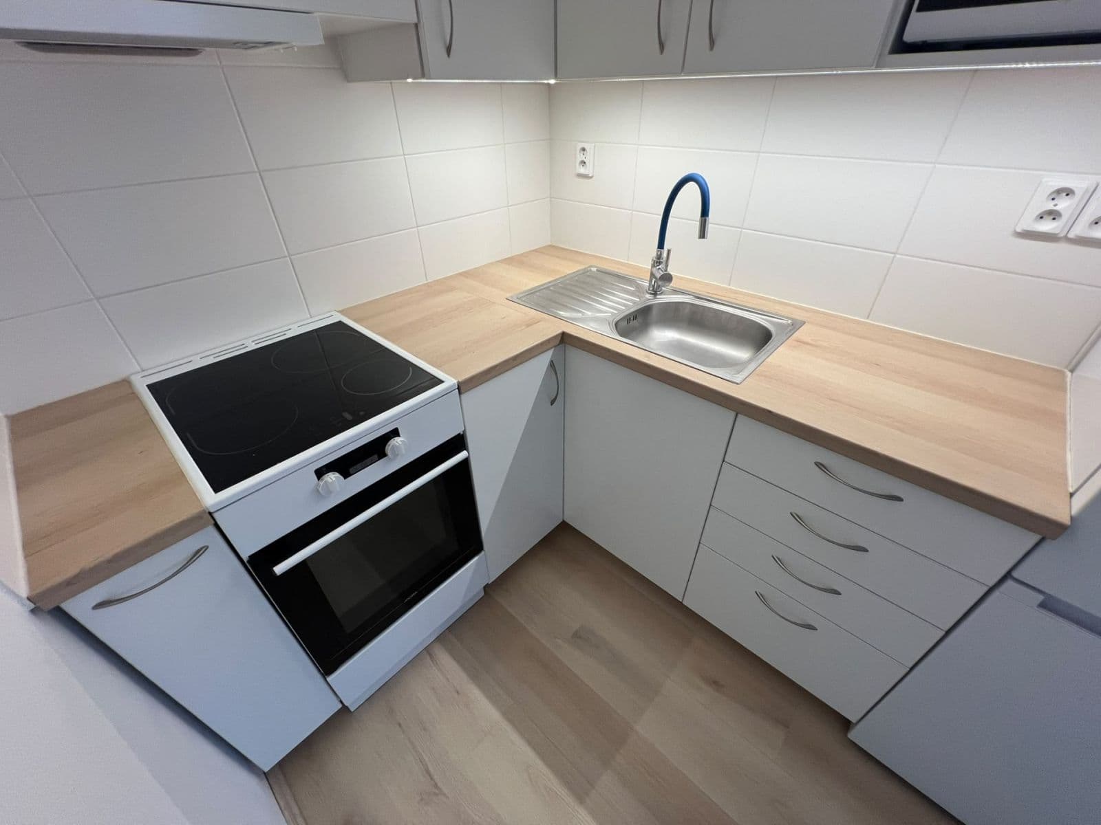 Pronájem bytu 2+kk 47 m², Elplova, Brno, Jihomoravský kraj Pronájem bytu 2+kk 47 m², Elplova, Brno, Jihomoravský kraj