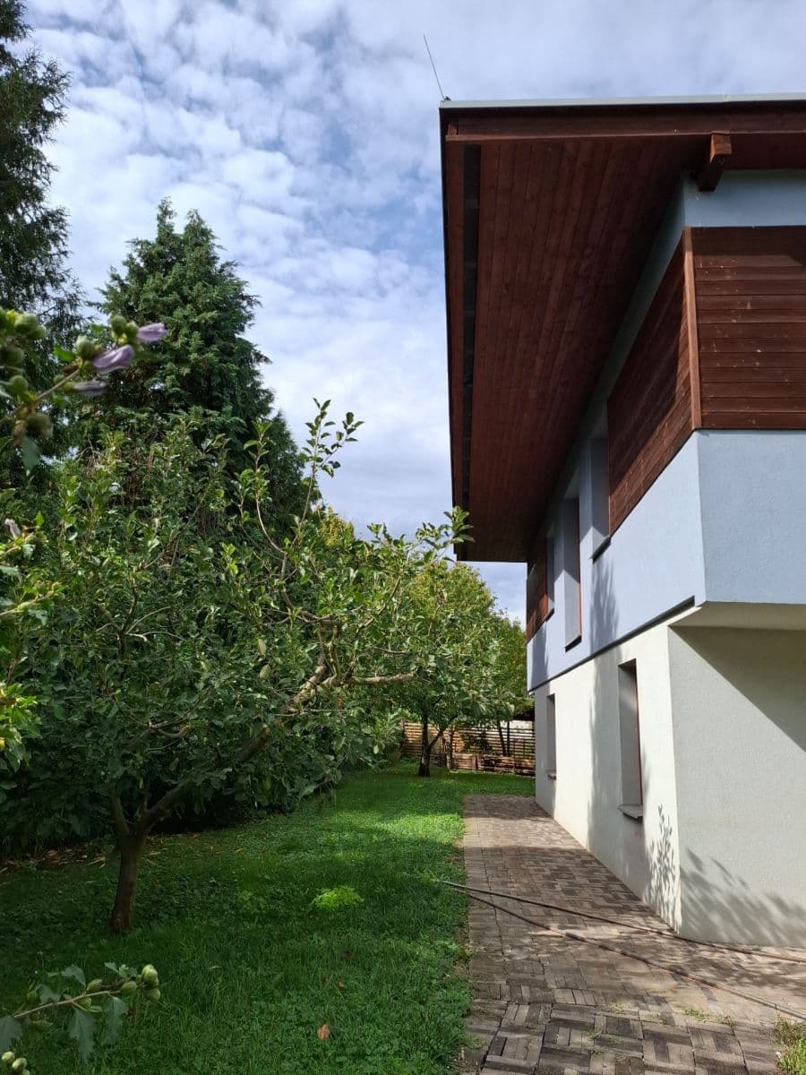 Prodej domu 140 m², pozemek 600 m², V průhonu, Lety, Středočeský kraj Prodej domu 140 m², pozemek 600 m², V průhonu, Lety, Středočeský kraj